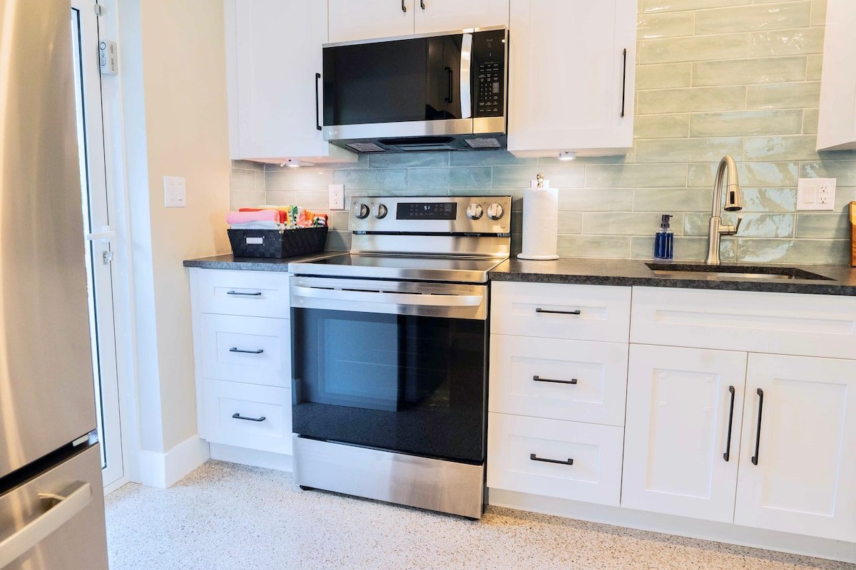 House of Paradise w/pool gallery image 5