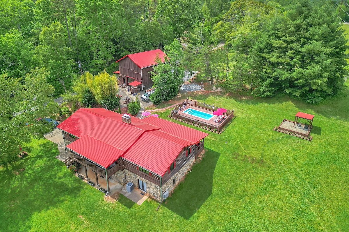 Loaded 27 p Private Estate on 5.2 acres gallery image 4