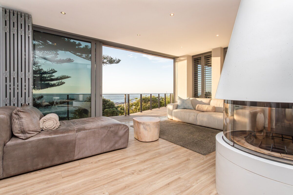 Elevation Villa over the Ocean gallery image 4