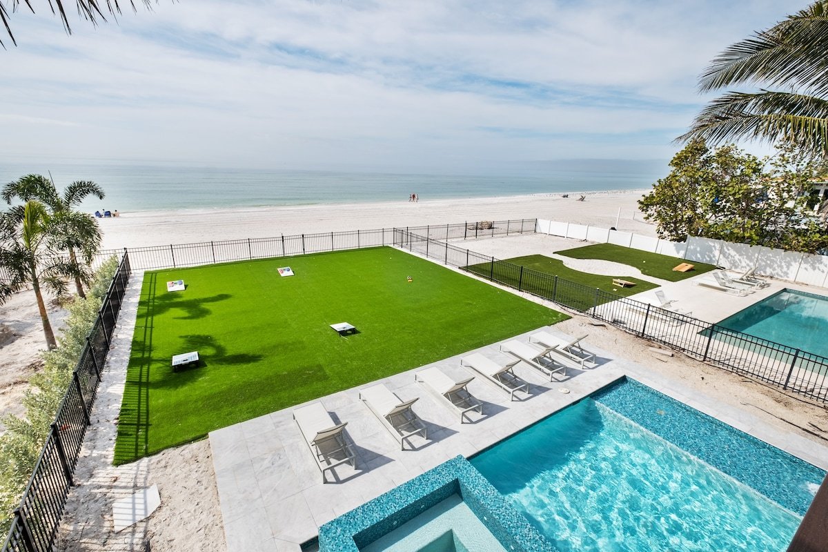 Beachfront Home with Pool, Golf Cart and Bikes!