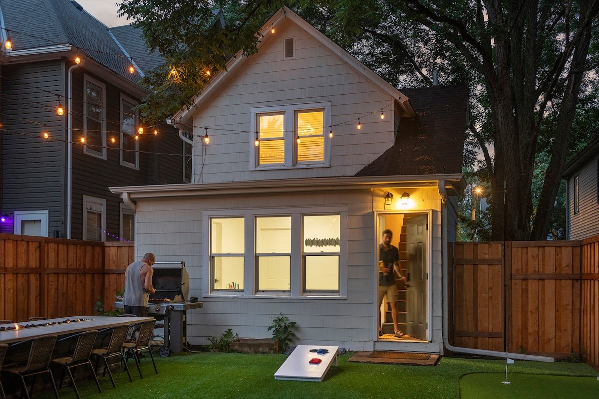 Arcade Room | 5 Min To Downtown | Putting Green gallery image 3