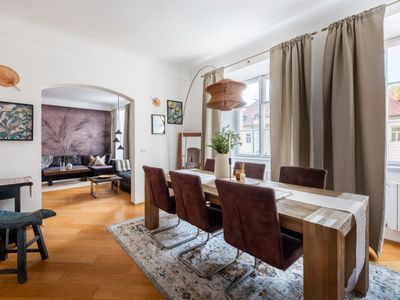 Old Town 3BDR Retreat Steps from Charles Bridge