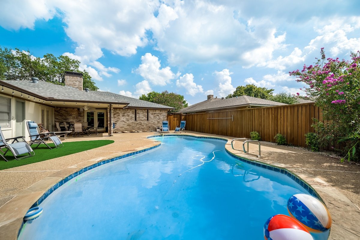 Large House 4 bedroom and 3Bath north Dallas gallery image 2