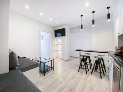 Syntagma square, 60sqm Platinum suite
