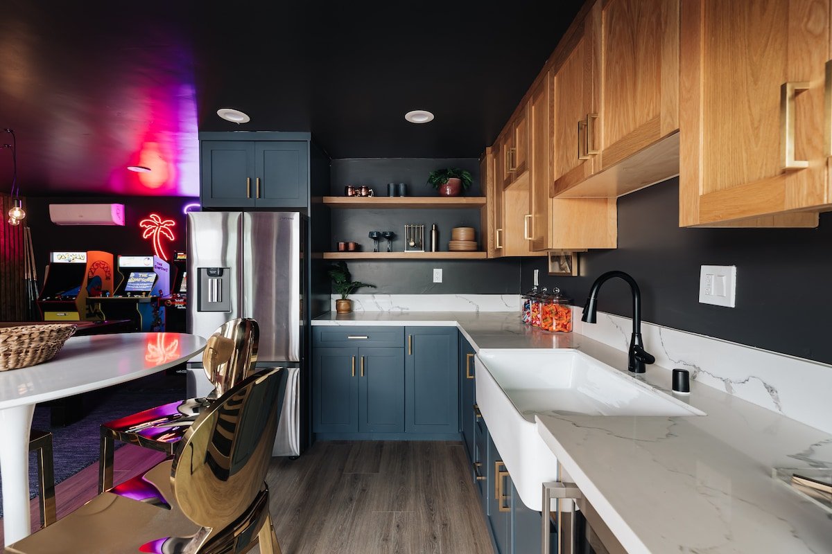 5BD Child/Pet Friendly w/ Spa & Pool Table in PB gallery image 5