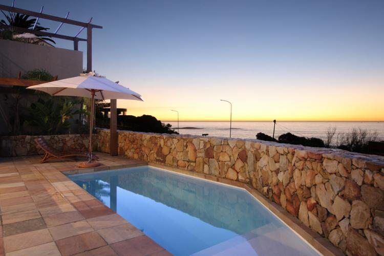 Photo 2 of Glen Beach Villas 1 accommodation in Camps Bay, Cape Town with 5 bedrooms and 4 bathrooms