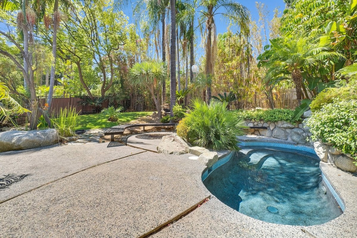 Mediterranean Style Home · Ultimate Luxury Escape! gallery image 3