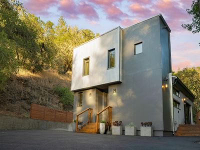 Mill Creek – AvantStay | Patio, Hot Tub, A+ Design