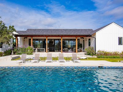 The Owners House | Luxury, Pool & Fun Near Austin