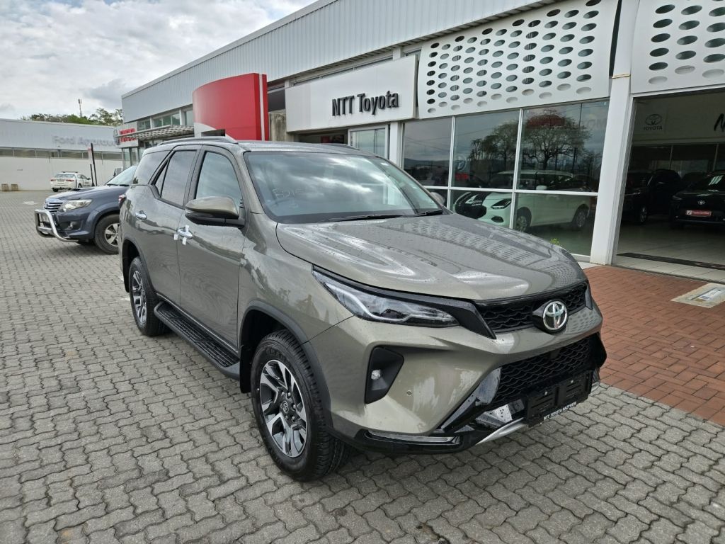 TOYOTA FORTUNER 2.4GD-6 R B A T for Sale in South Africa