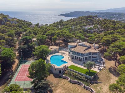 sa guarda – luxury villa with a large 210m2 swimmi
