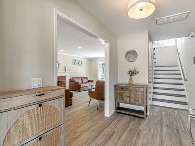 Spacious 4BR Quiet Retreat w/ Huge Backyard in MV