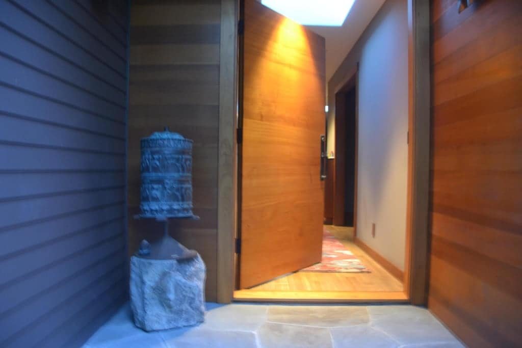 Luxury Zen Beach Home w/Hot Tub 1 block to Beach gallery image 4