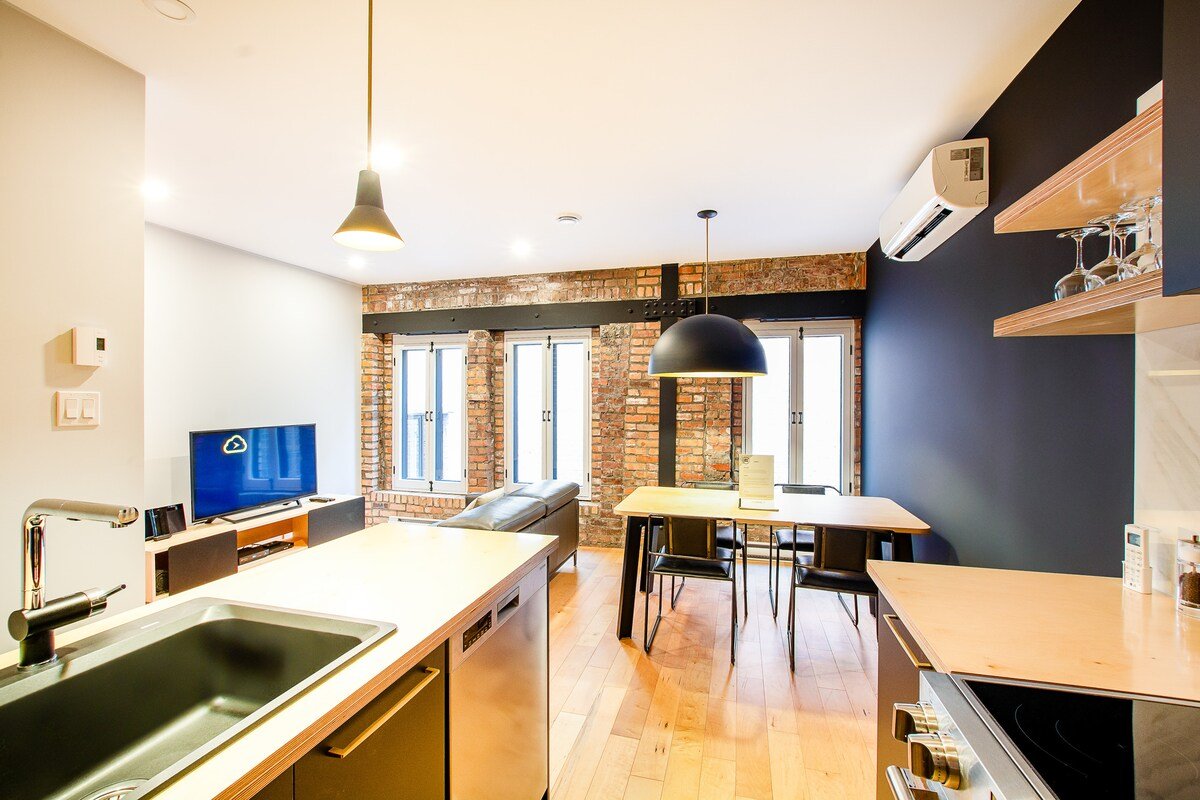 SP301-Les Lofts St-Pierre – Par Les Lofts Vieux-QC gallery image 3