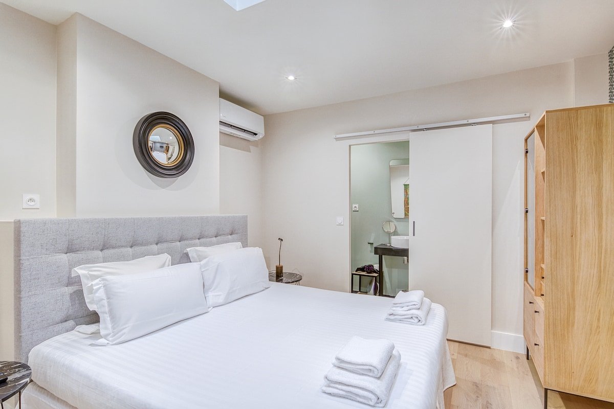 Appartement Balzac gallery image 2