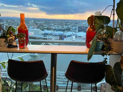 3 bedroom city apartment with amazing river views