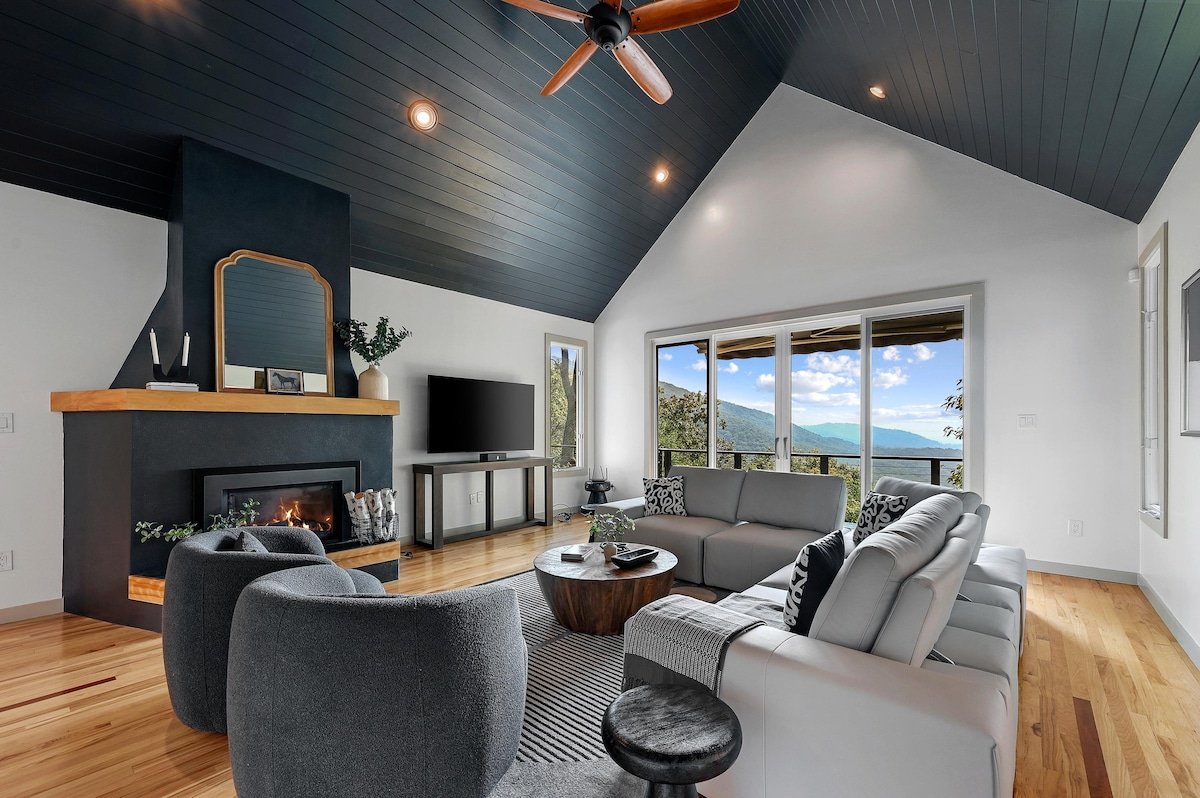 Five Bedroom Gameroom Hot Tub StarLink gallery image 5