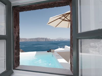 The Volcano Cave House by Spitia Santorini