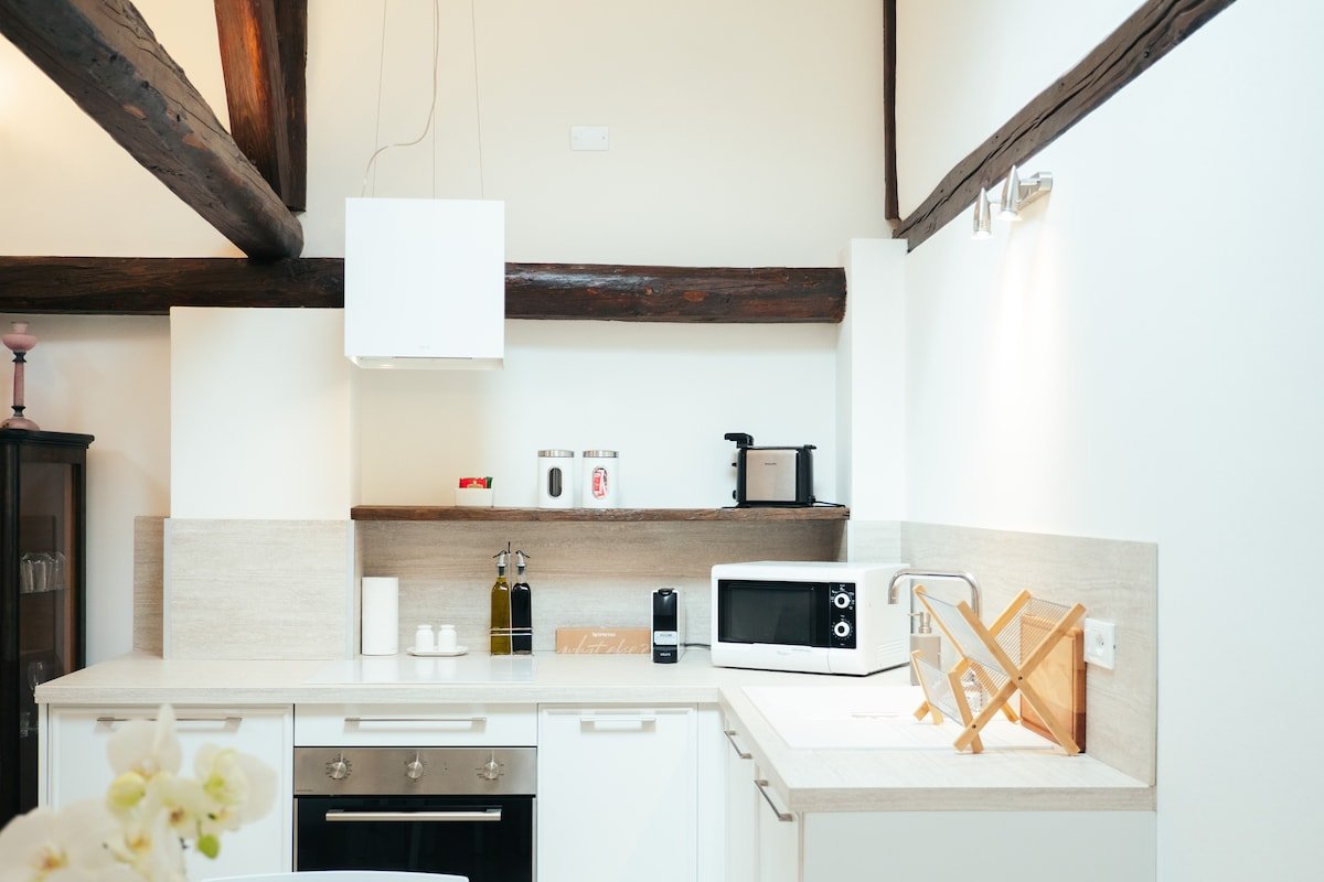 Specchio Venice Villa gallery image 3