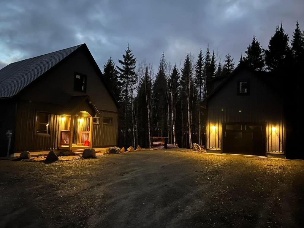 Crabbe Mountain retreat gallery image 3