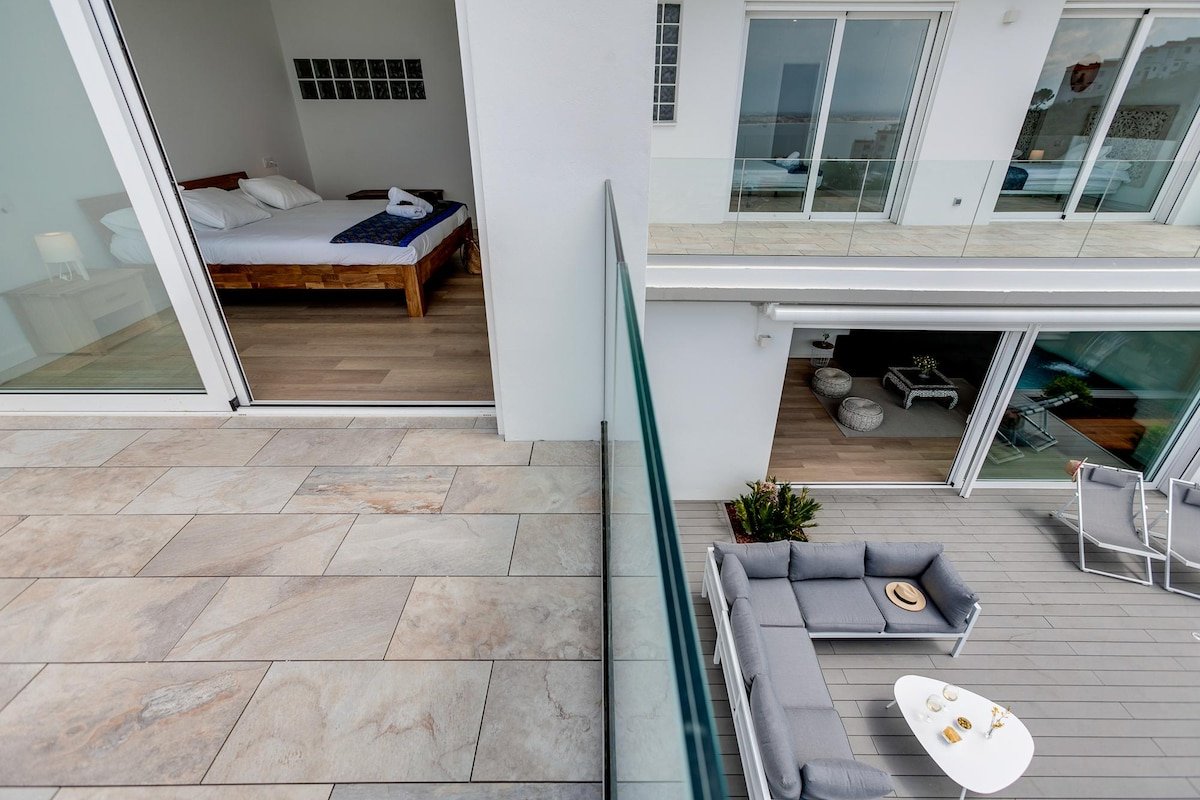 Infinity pool house with sea view (Cap ponent A1) gallery image 5