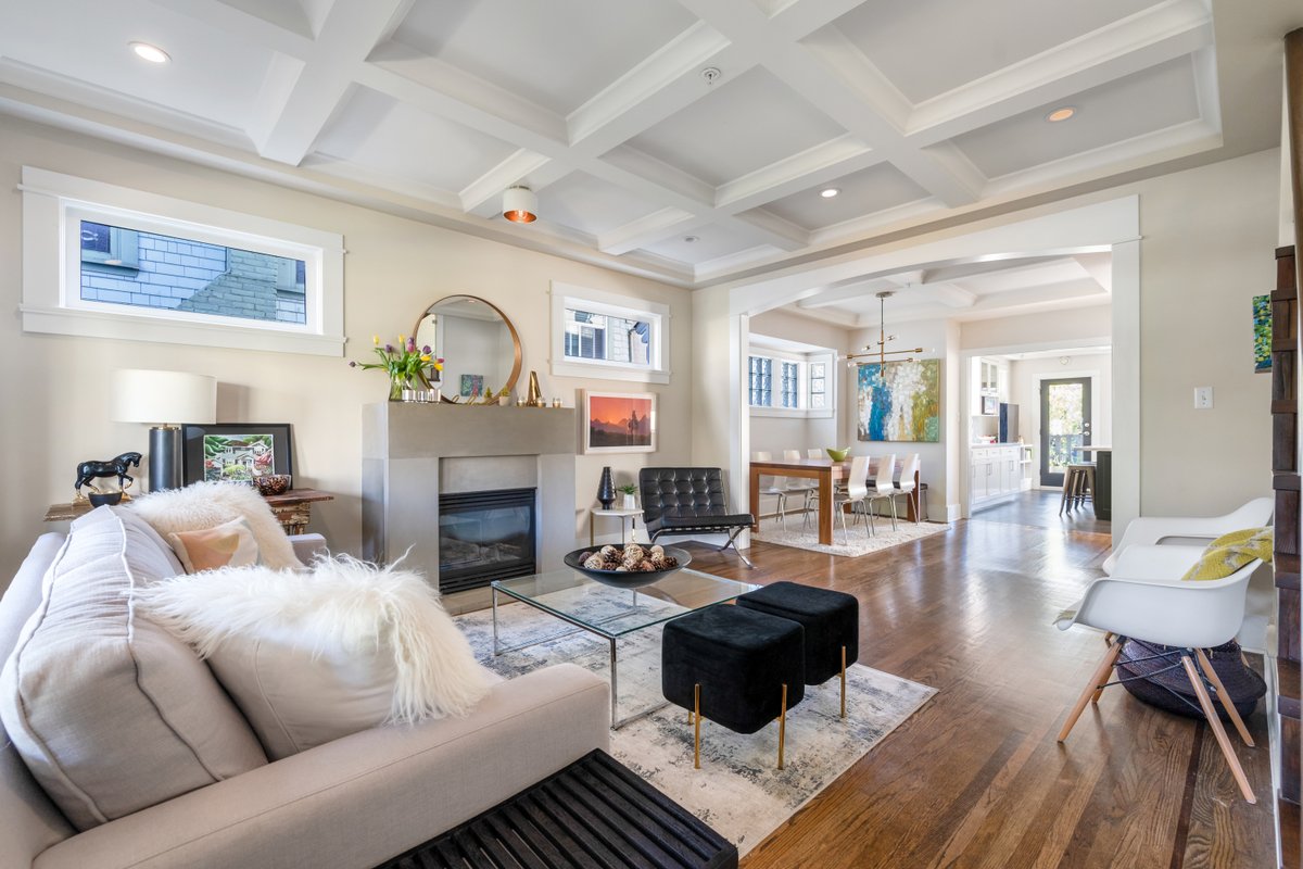 Bright Beautiful 3-Bedroom Duplex in Kitsilano