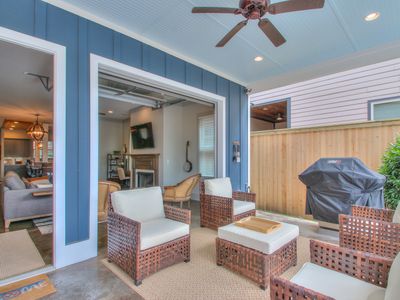 PoolThirty – Great backyard