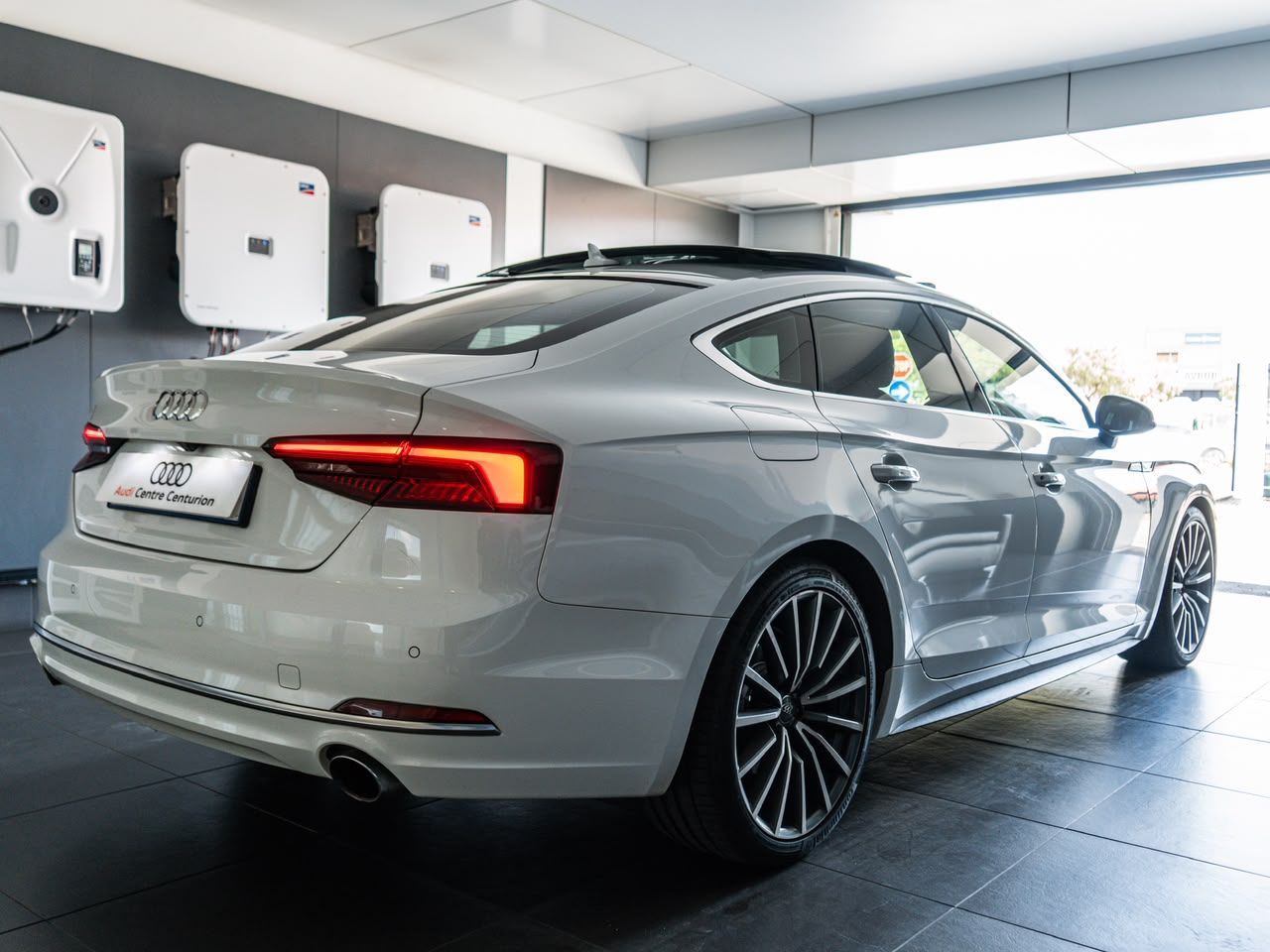 Used car gallery