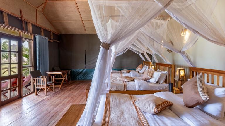 Lake Chahafi Resort Deluxe Tripple Cabin