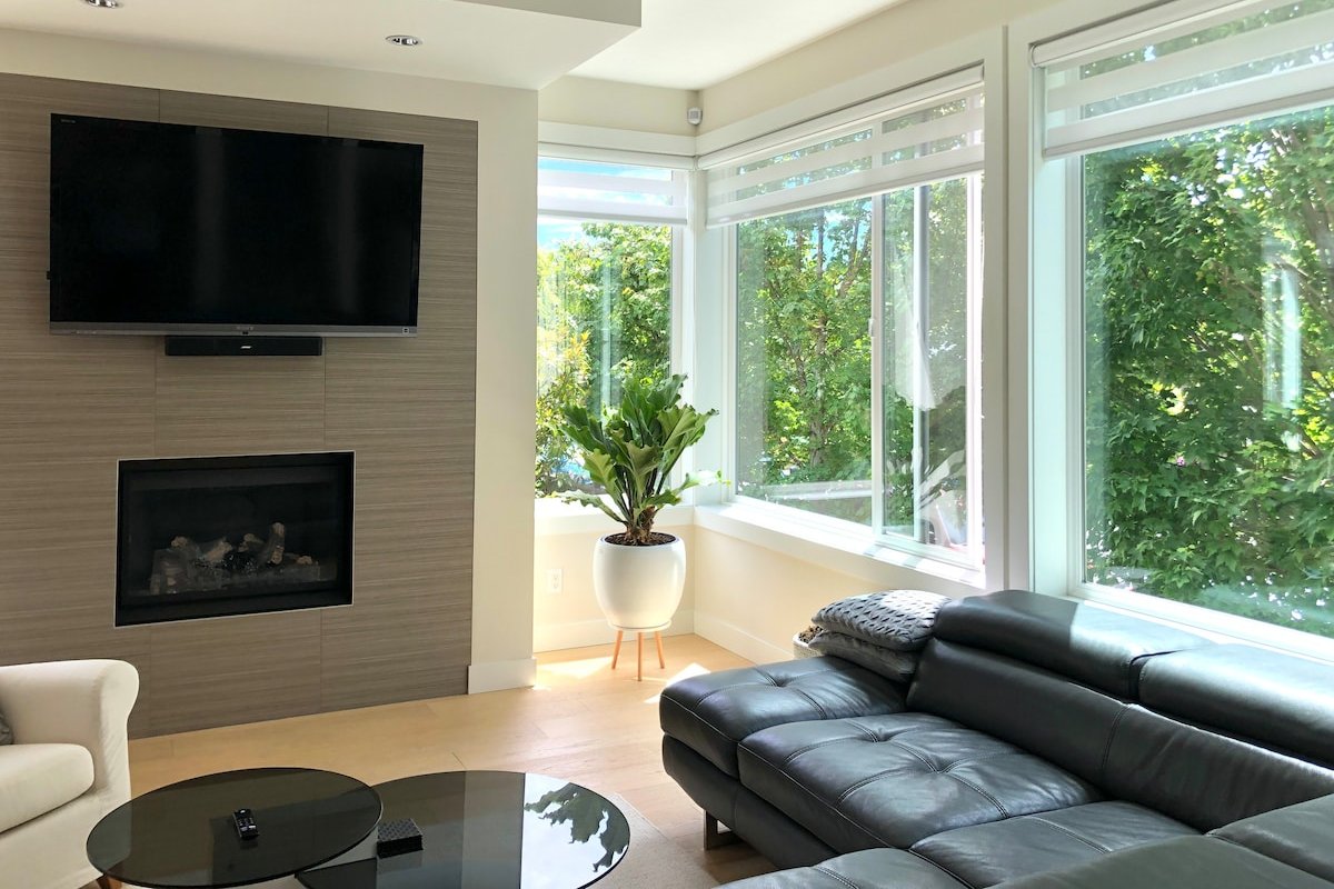 “Sea Breeze” West Coast Ocean View House, Victoria gallery image 4