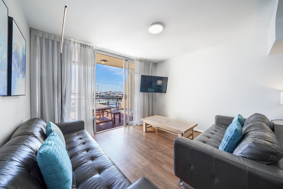 Oceanfront 23- in an outstandingly beautiful area gallery image 4