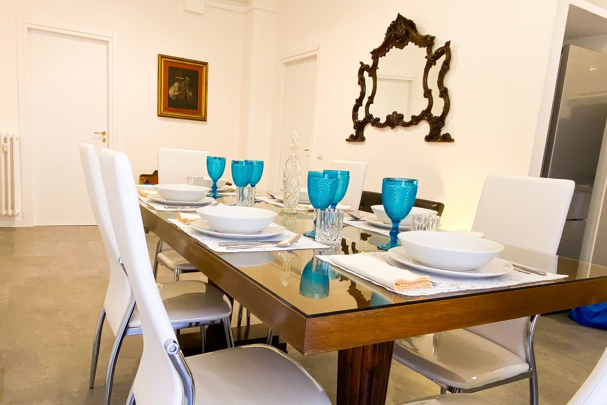 Trastevere: Exclusive 2 Apartments 8 Bedrooms