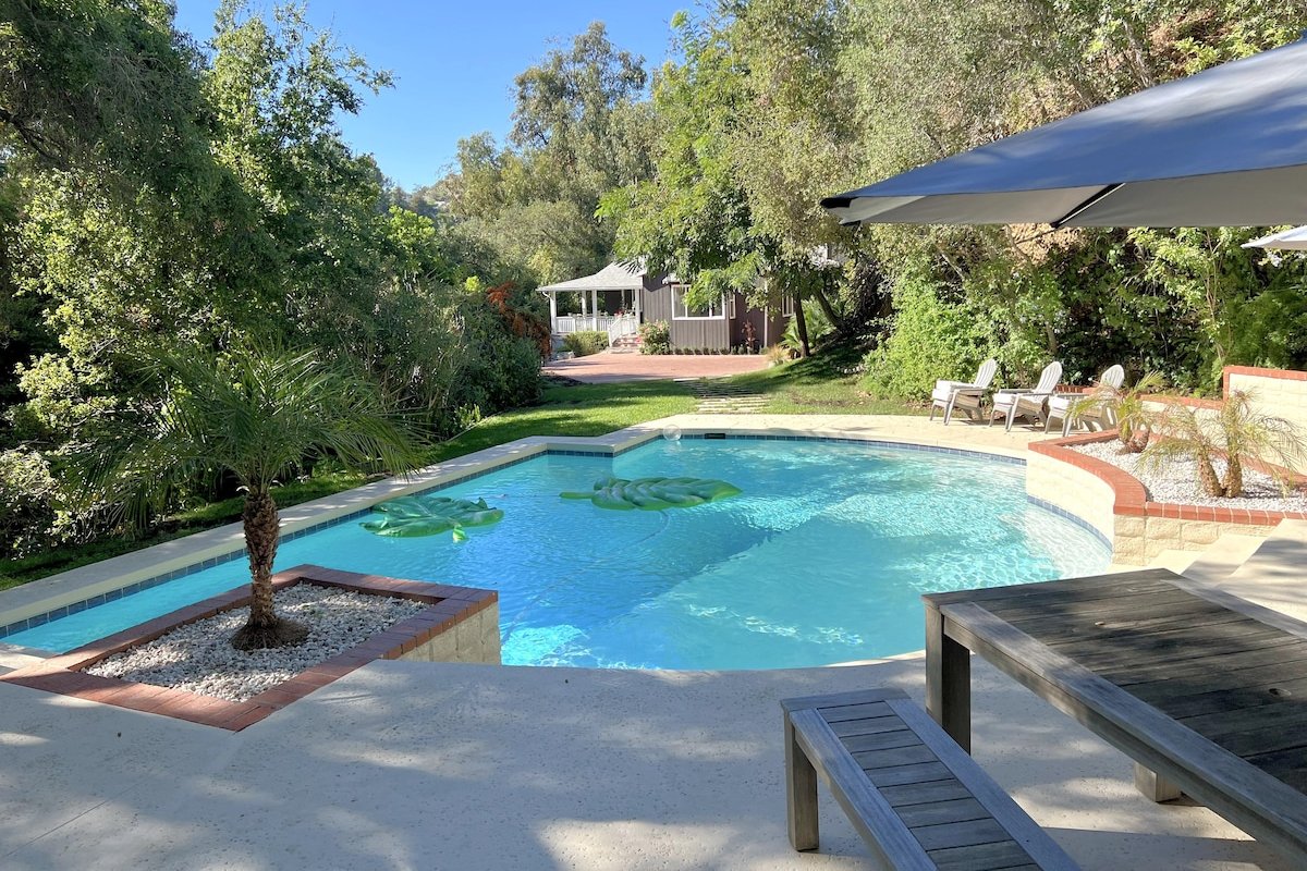 Bel Air Resort Villa with Pool 4 min from Sunset gallery image 2