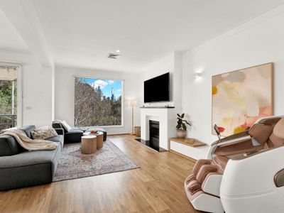 Ultra Prime Loc & Lux 2 Masters + 3Bd+3ba+1C