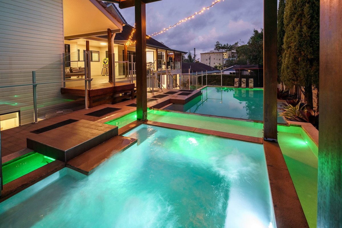 Kings Beach Break: Great for Group Getaways gallery image 2