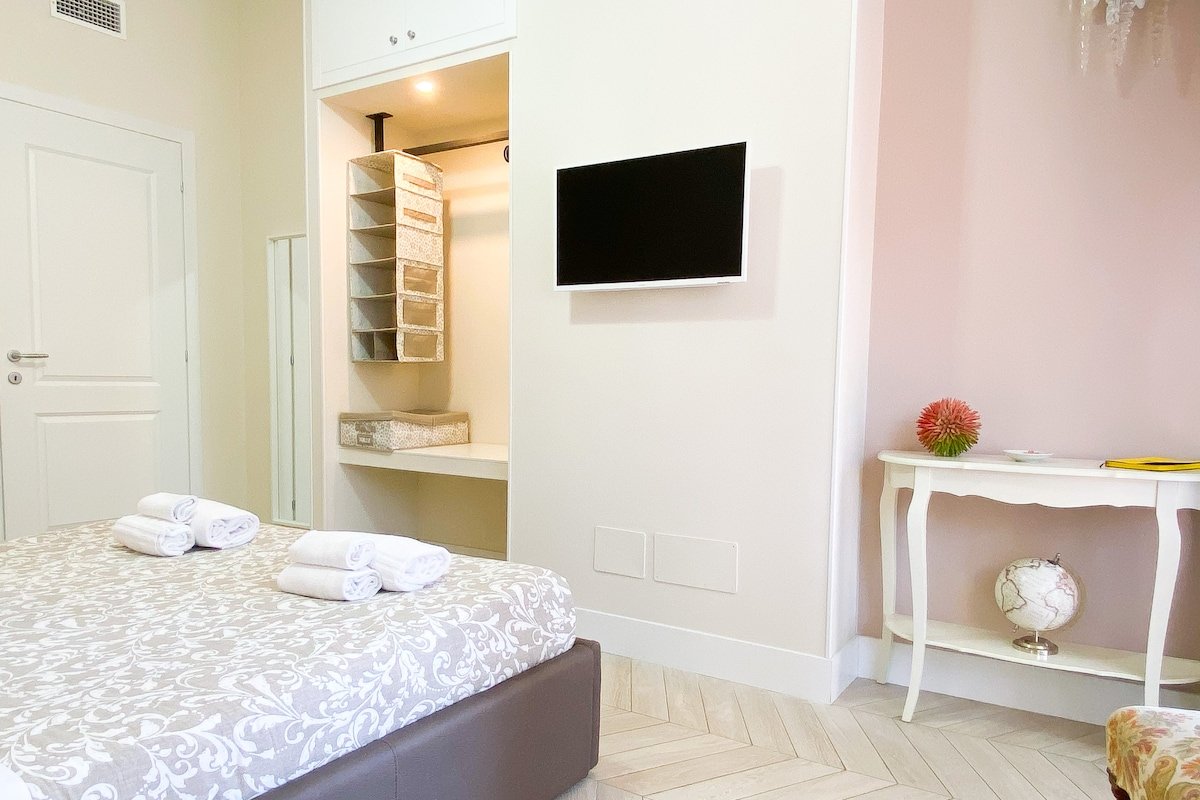 Trastevere Boulevard gallery image 4