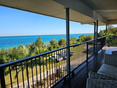 Coign 7 – Spacious Island Home Overlooking the Bay