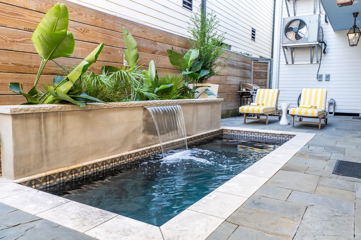 The Duke of Magazine gallery image 3