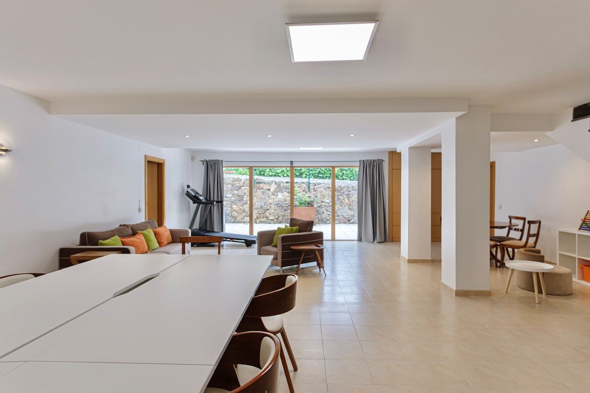 Equinox: Elegant w/pool next to golf & Sintra gallery image 5