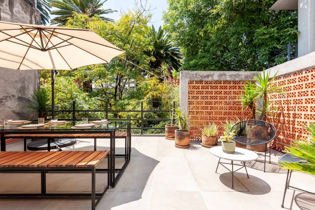 Condesa Comfort w/Shared Terrace & Close to Parks gallery image 5