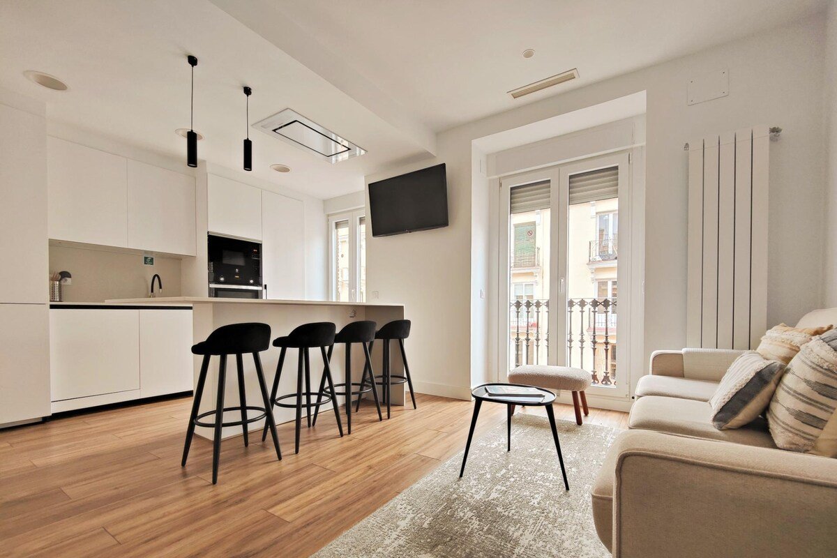 Piso a estrenar Salamanca: Elegancia y Luminosidad gallery image 2