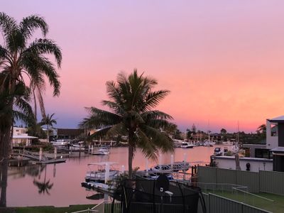 Minyama Waterfront | Pool, Pontoon & Pizza Oven!