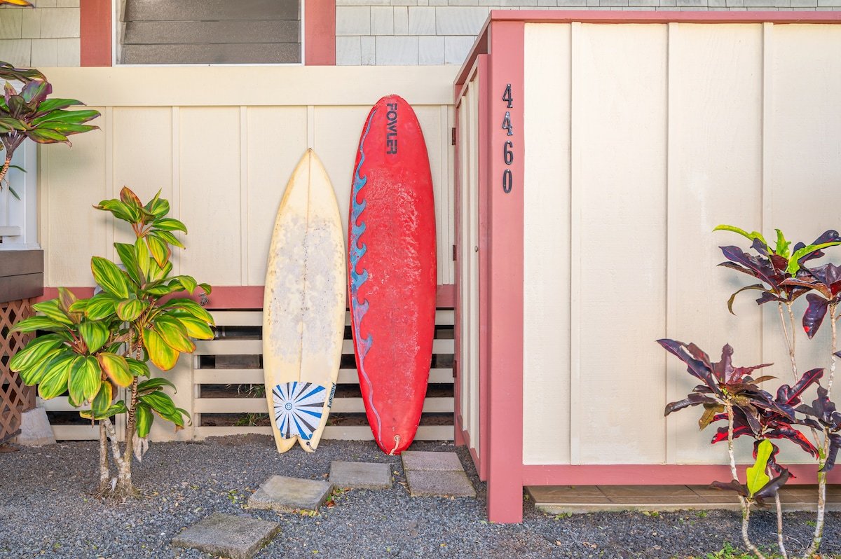 Coconut Cottage – Walk to Hanalei Bay! gallery image 5