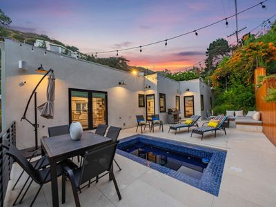 Hollywood Hills Oasis w/ Jacuzzi