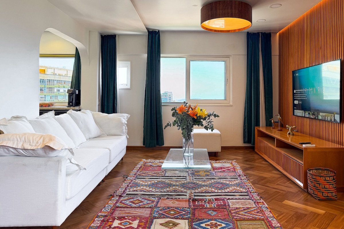 Loft with panoramic view of Ipanema – 2 Suites gallery image 2