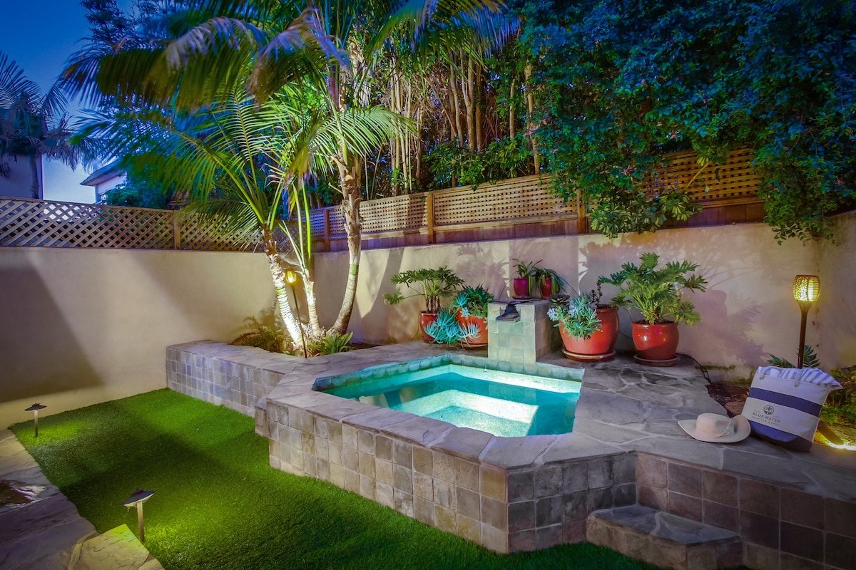 Tidewater | 4BR Oceanview Home w/ Rooftop Deck gallery image 4