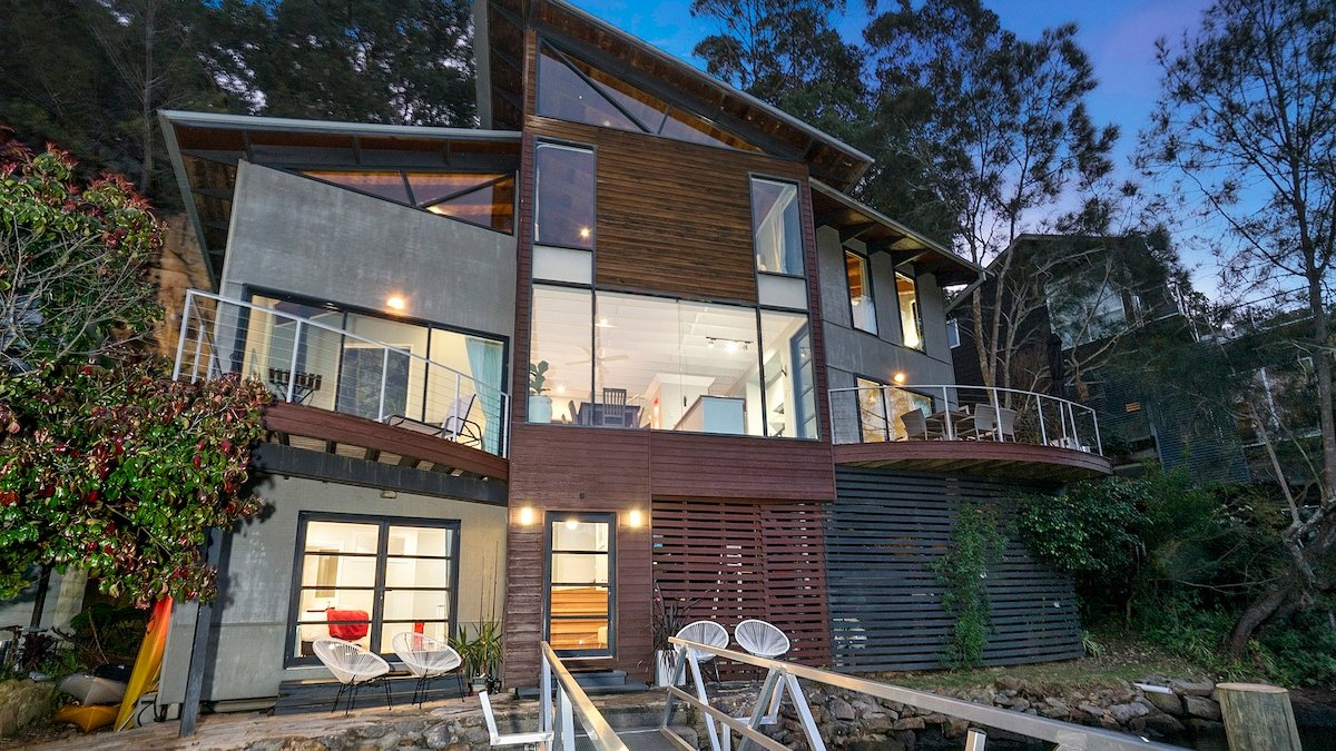 Berowra Waters Glass House gallery image 4