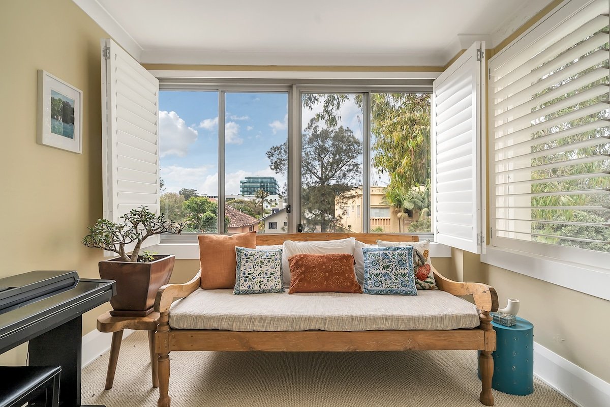 Quiet Bondi Oasis- 3 minute walk to sand gallery image 3