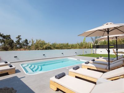 Horizon Villa Oasis, Walk to Platanias Beach!