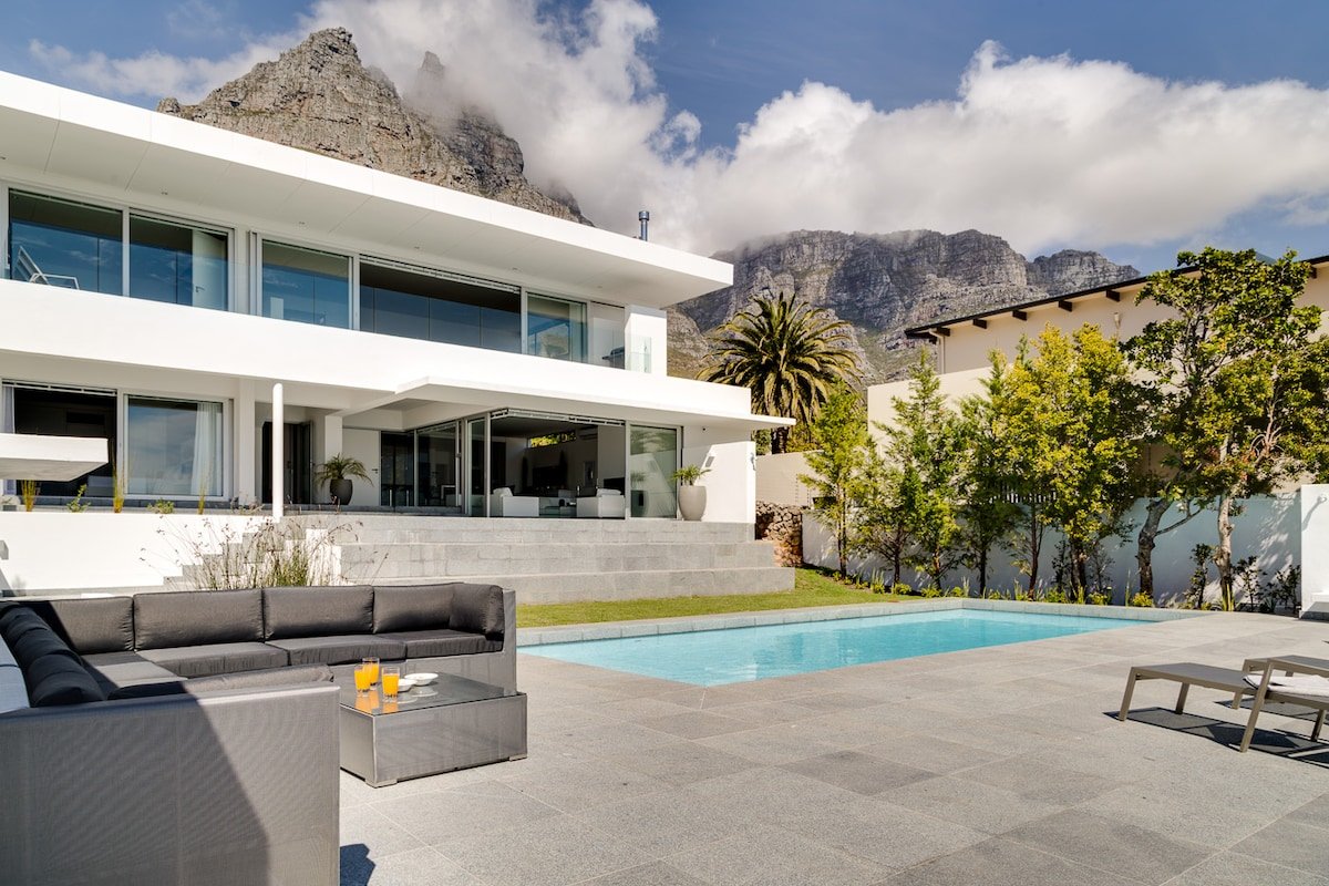 Villa Maxima-Ultra Stylish, Large Pool, Sea Views gallery image 2